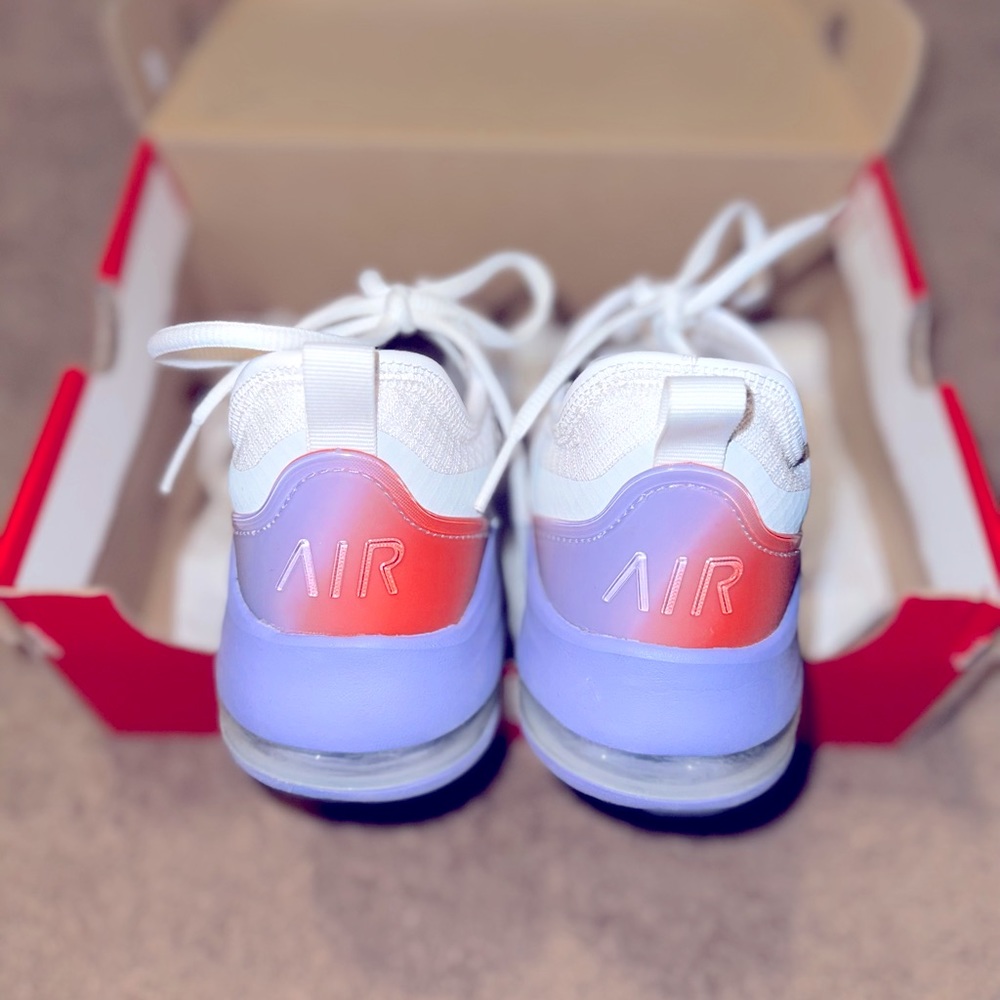 Youth Nike Sneakers 👟